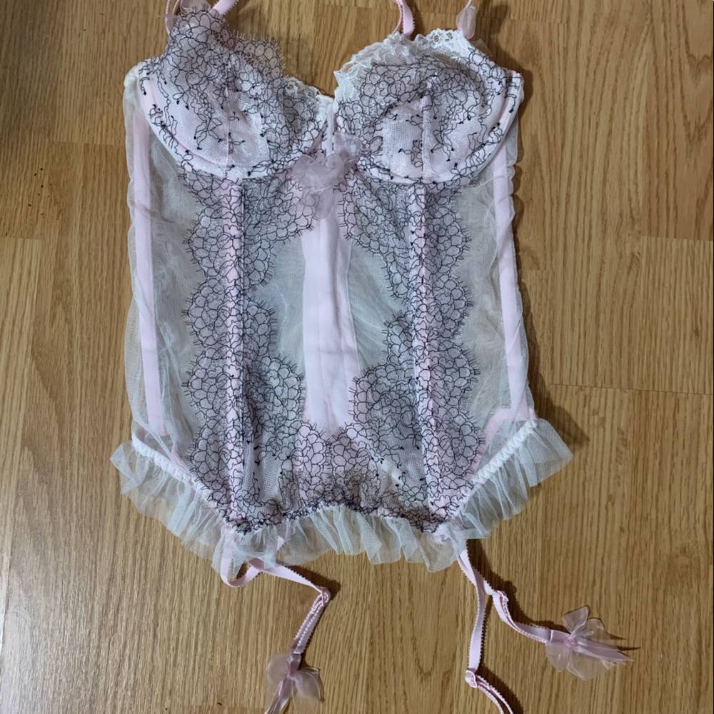 Victoria’s Secret lingerie bodice